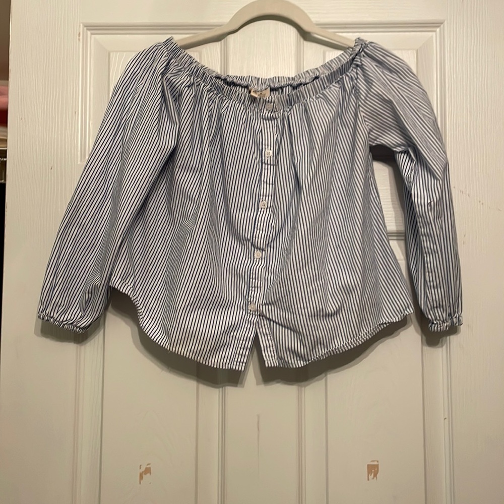 blue and white stripped off-the-shoulder top
